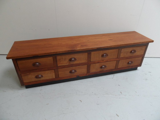 Image 1 of Buffet vintage avec tiroirs