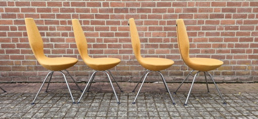 Chaises Stokke Varier Date : 4 jaunes et 2 vertes