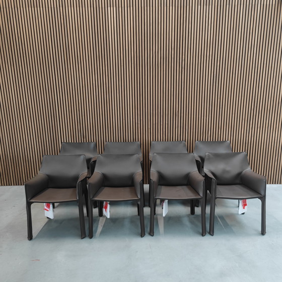 Image 1 of Cassina Cab 413 - Sedia da pranzo in pelle moka