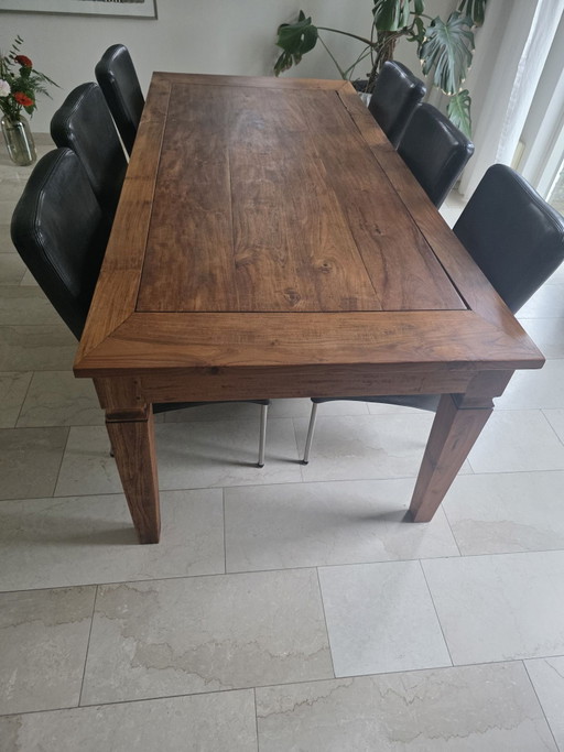Esstisch Teak und 6 HF Design Stühle