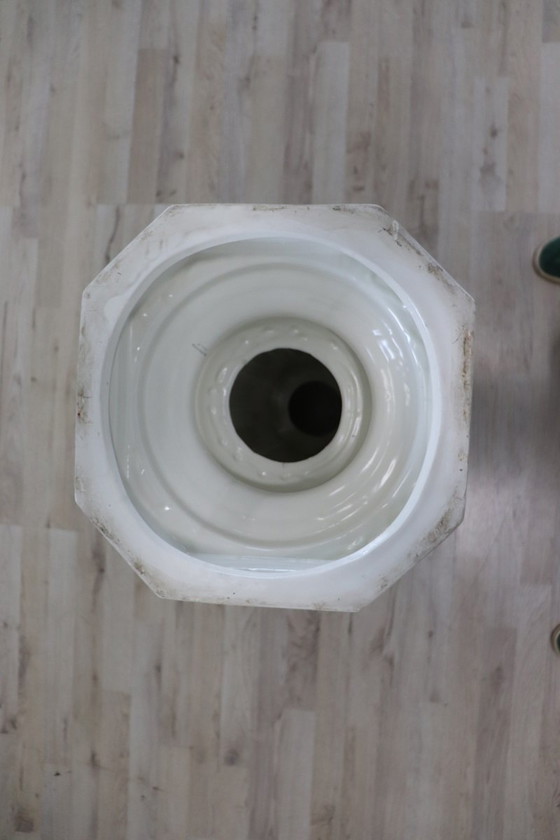 Image 1 of Colonna in ceramica bianca di Bassano, Italia anni '80