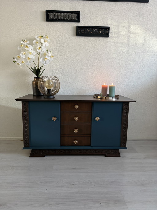 Laag dressoir gerestyled