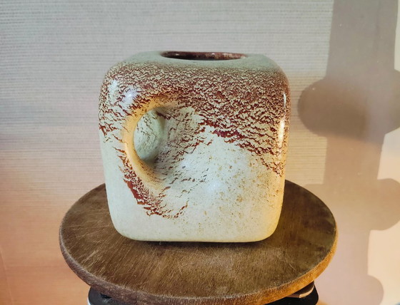 Bertoncello chimney vase, designed by Roberto Rigon – Ceramic (photo 3 of 10)