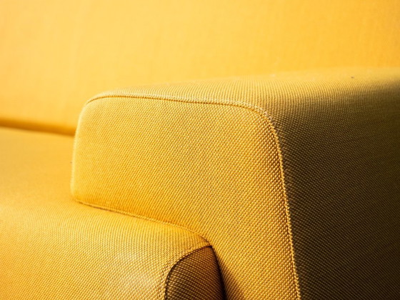 Image 1 of Havee Cloak Sky | Canapé design 2 places | Jaune