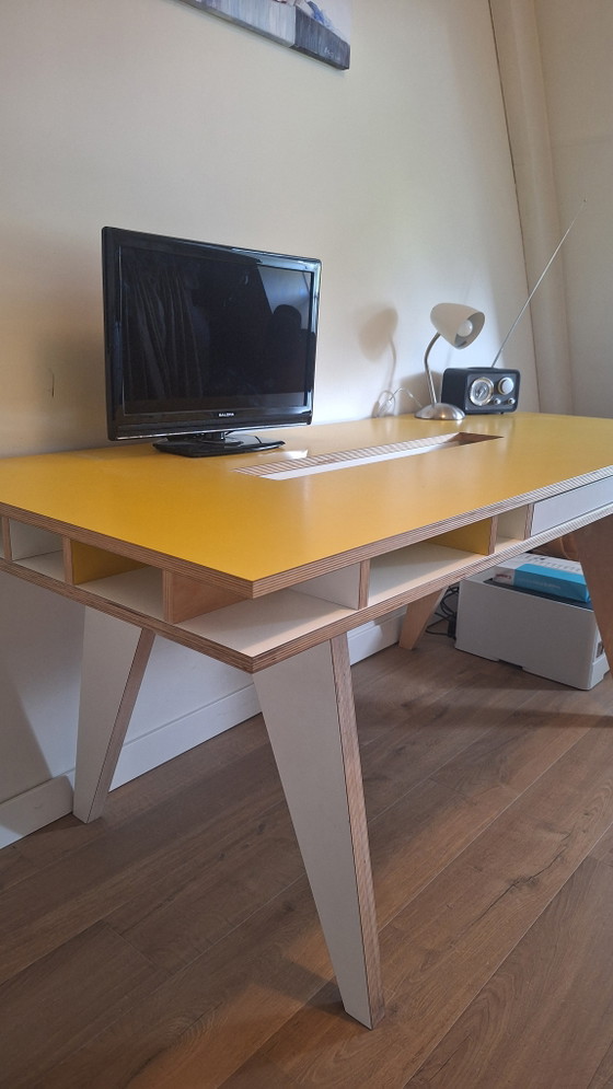 Scrivania a forma di insetto (progettata da Kellie Smits per ARRé Design) – Scrivanie, Wood (photo 3 of 5)