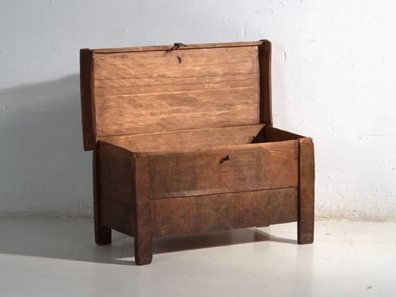 Antieke gesneden kist van grenenhout – Transsylvanië, circa 1900 – Opbergkast, Iron, Rustic (photo 32 of 40)