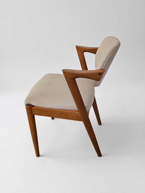Image 1 of Lot de 4 chaises à accoudoirs en teck Chaises de salle à manger Chaises Kai Kristiansen Modèle 42