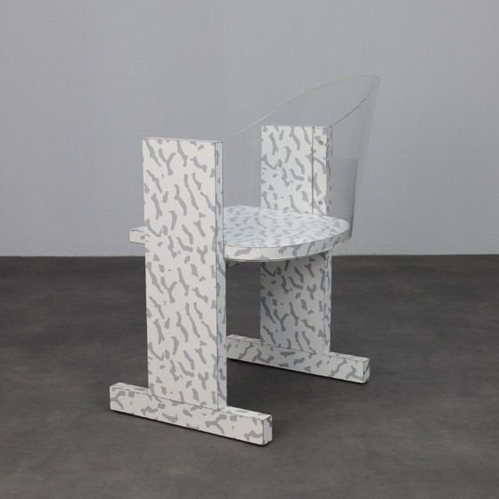 Image 1 of De Teodora-stoel van Ettore Sottsass voor Vitra, Zwitserland, 1986.