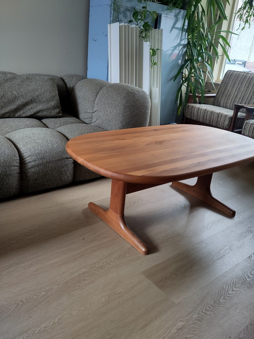 Glostrup - Coffee table - Solid tropical wood