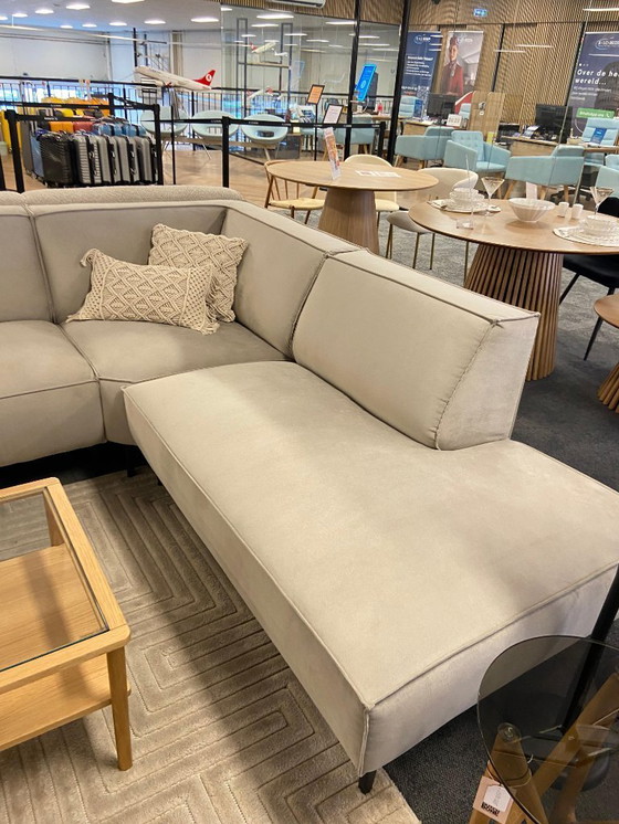 Image 1 of Waterproof corner sofa 307 x 237 (show model)