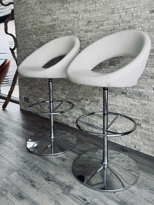 Artifort Nina Barkruk, Leder weiß, Fuß poertes Aluminium/Chroom, 2 Stück