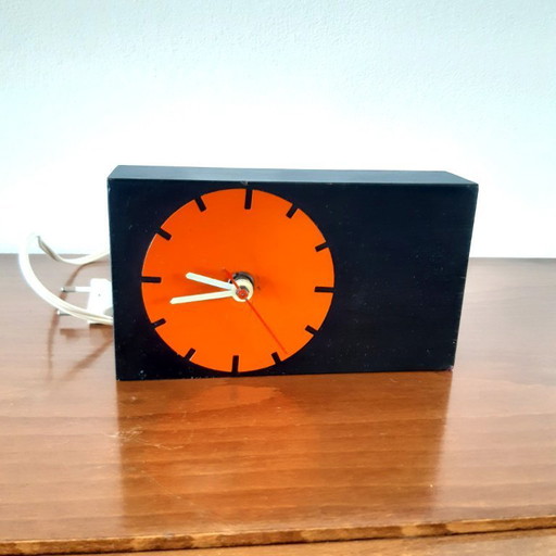 Mid Century design NUFA electric table clock L19H11D4.5cm
