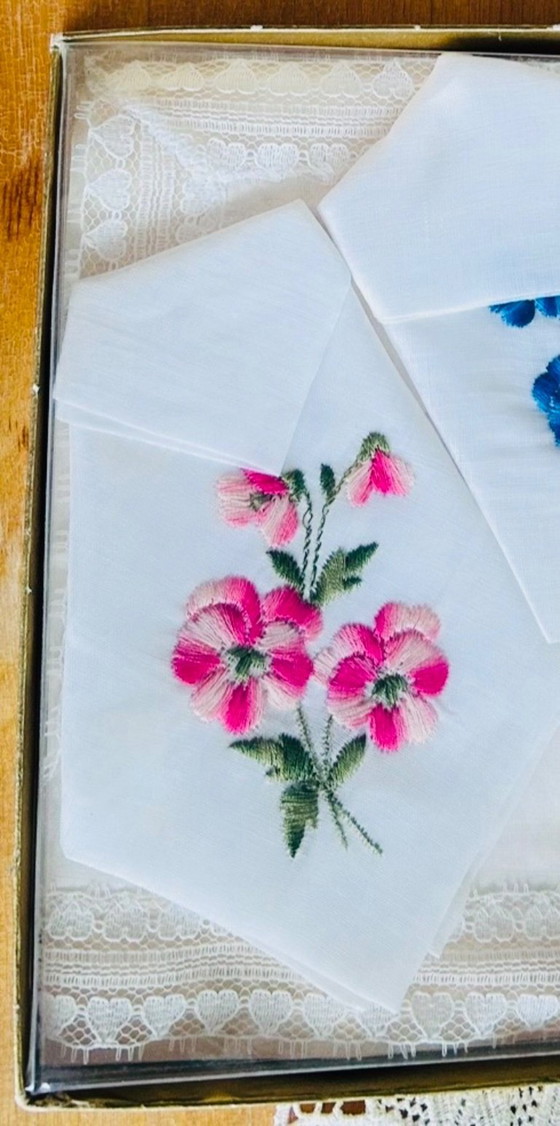 Image 1 of Set stoffen zakdoeken