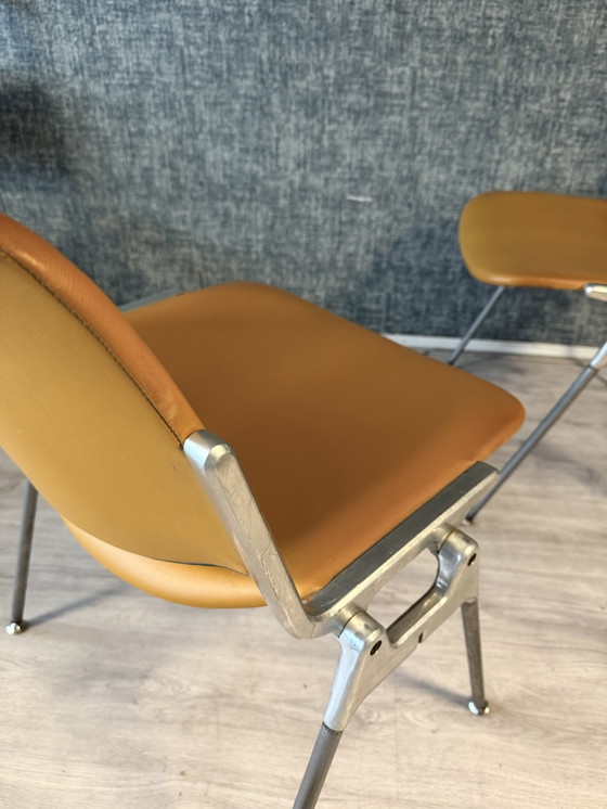 Image 1 of 2 sillas Dsc106 de Giancarlo Piretti para Castelli, década de 1960