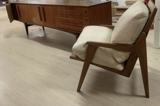 Fauteuil scandinave vintage en bois massif et cuir 