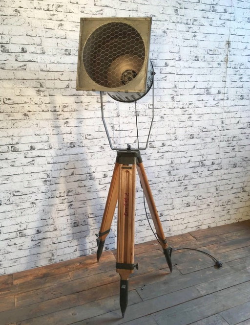 Grande faretto grigio vintage su treppiede in legno, anni '60