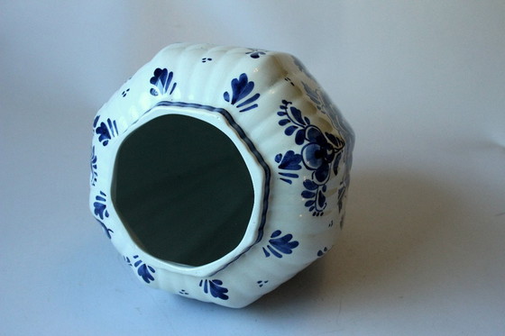 Image 1 of Large Delft vase with lid
