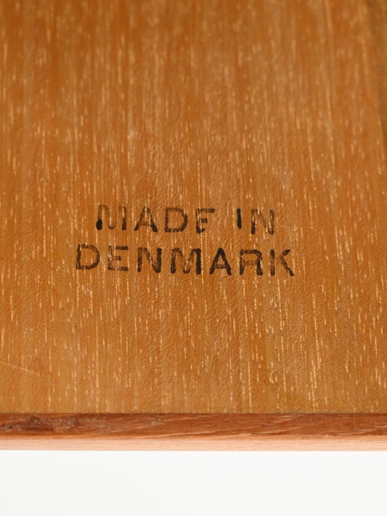 Image 1 of Deense salontafel uit de jaren 60 van teak en eikenhout.