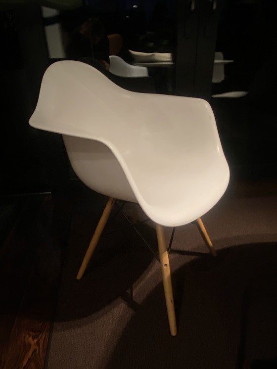 Image 1 of Eames Daw Chair