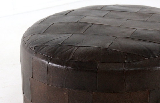 Image 1 of Puf de cuero