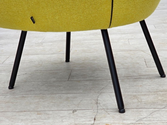 Image 1 of Jaren 60, een icoon in het socialistisch realisme van Roman Modzelewski, model RM58.