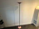 Lampadaire rose Arteluce Jill A380 – icône du design italien