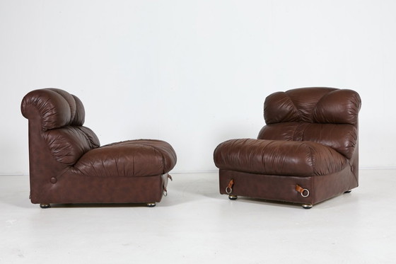 Image 1 of Poltrone lounge scultoree di design italiano vintage degli anni '70