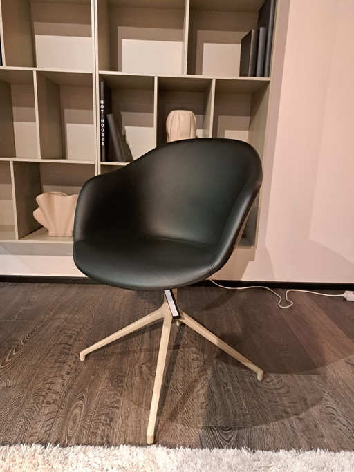 Adelaide Esszimmerstuhl mit Drehfunktion