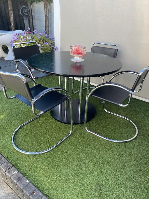 Thonet design dining room set with bauhaus chairs
