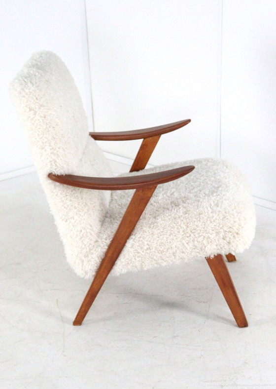 Image 1 of Poltrona vintage imbottita color crema modello 'Almere' | 2 pezzi disponibili