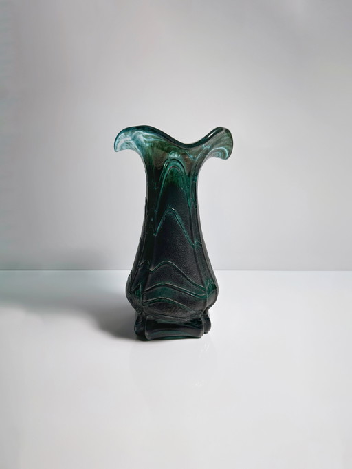 Florero de vidrio vintage verde Art Nouveau Weinfurtner Glashütten Alemania iridiscente