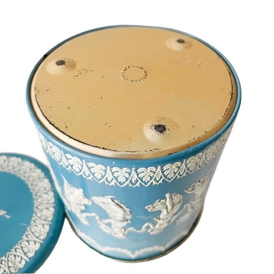 Image 1 of Vintage blik blauw wit Wedgewood Regency dans 1950's