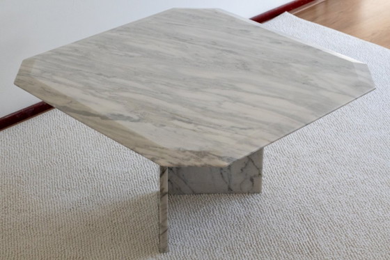 Italian carrara marble side table, White, Modern (photo 3 of 6)