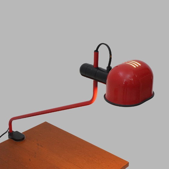 Image 1 of Lampada a morsetto in metallo rosso Fabbian, anni '80 - 2 disponibili