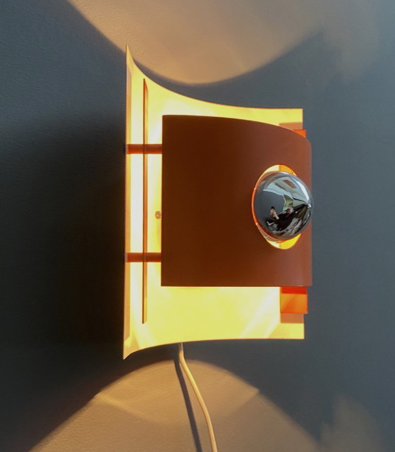 Image 1 of Oranje metalen Anvia Holland wandlamp uit de jaren 70, ruimtevaartstijl.
