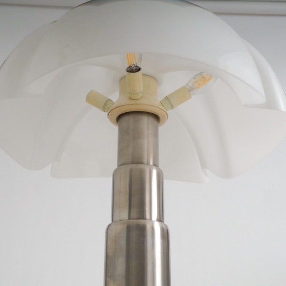 Large Vintage Pipistrello Table Lamp by Gae Aulenti for Martinelli Luce – Floor lights, Metal (photo 14 of 17)