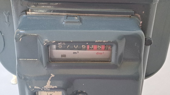 Image 1 of old gas meter