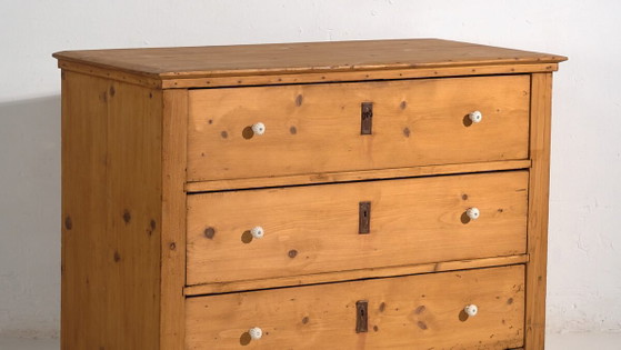 Antike Kommode mit drei Schubladen (ca. 1920) #17 – Kommoden, Rustic (photo 3 of 40)