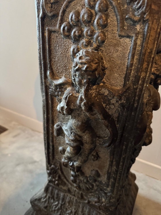 Image 1 of Base per colonna Piédestalle francese antica, unica e riccamente decorata