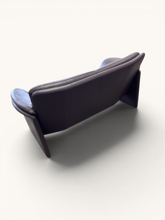 Leolux Bora Bora 2-Seater Sofa in Purple Brown Leather (photo 3 of 8)