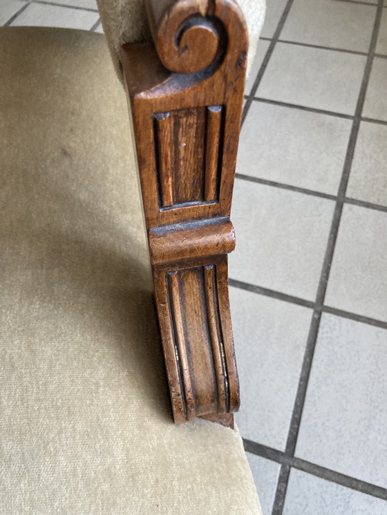 Image 1 of Antieke Ridderstoel traf Houtsnijwerk 