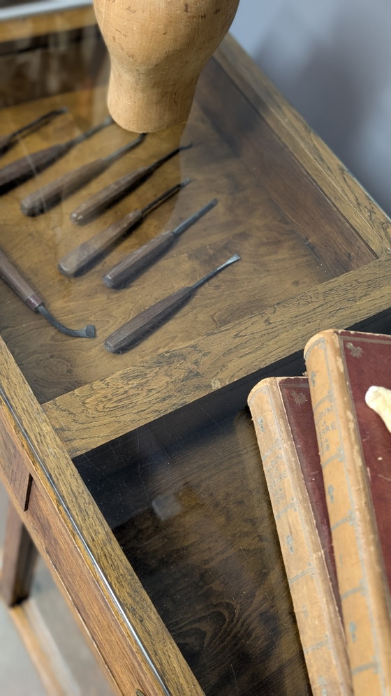 Image 1 of Vitrine/comptoir Art déco en chêne, vers 1930

