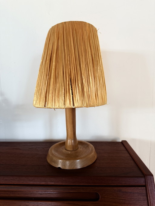 Lámpara de mesa vintage de rafia de los años 60