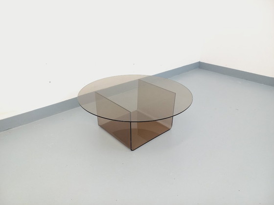 Image 1 of Vintage round coffee table in glass and plexiglass, Space Age style from the 1970s