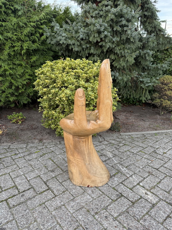 Image 1 of Houten handstoel vintage massief hout sculpturaal