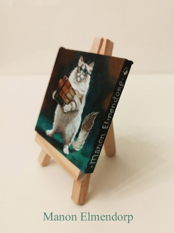 Unique Hand-Painted Small Painting of a Cat with a Stack of Books – Paintings & Drawings, Canvas, Wood (photo 5 of 7)