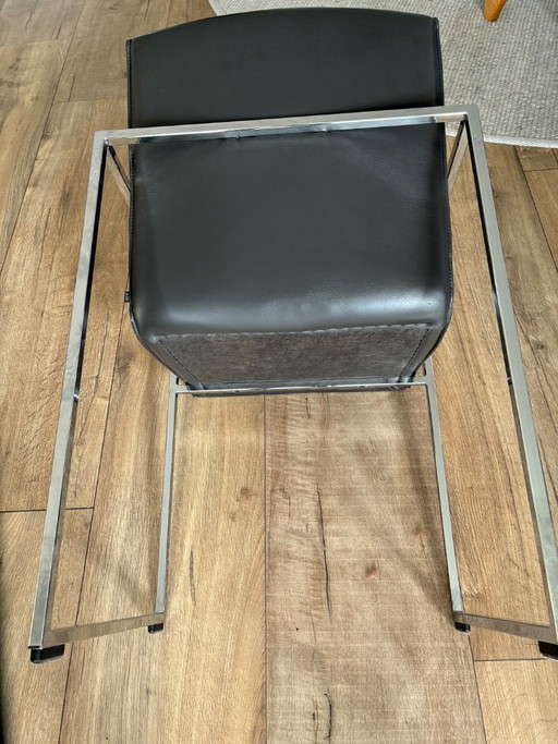 6 Arco Eetkamerstoelen – Calfskin (photo 2 of 5)