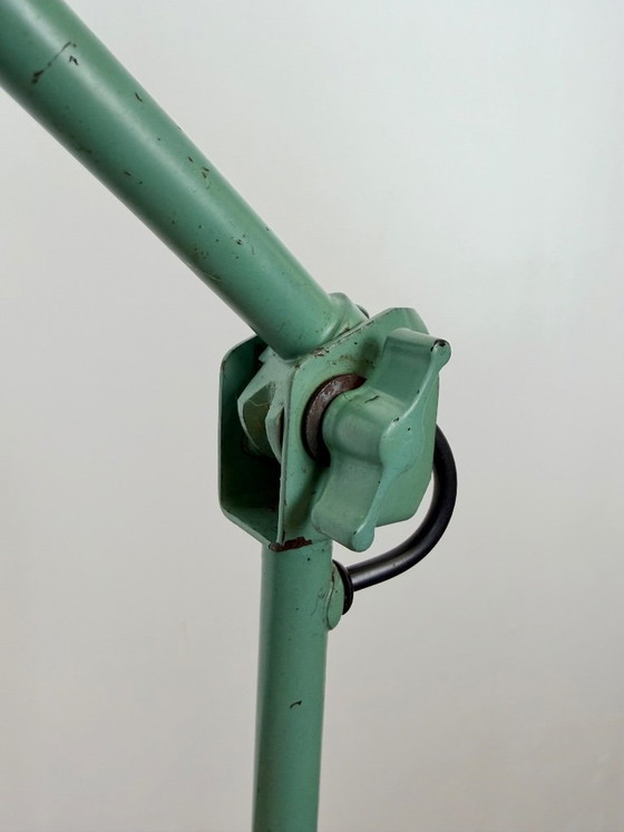 Green Industrial Workshop Desk Lamp by Curt Fischer for Midgard, 1950s – Table lamps, Plastic, Iron (photo 10 of 23)