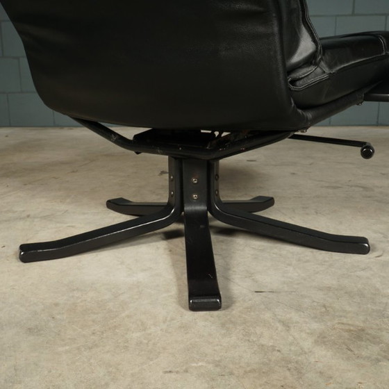 Image 1 of Vintage Unico draaifauteuil met hocker – jaren 70