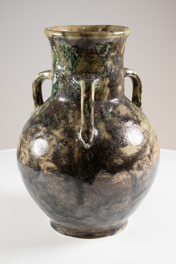 Image 1 of Large model vase